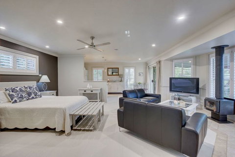 Evanslea - Accommodation ACT 1