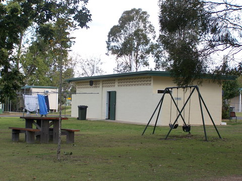 Eidsvold Caravan Park - Accommodation ACT 2