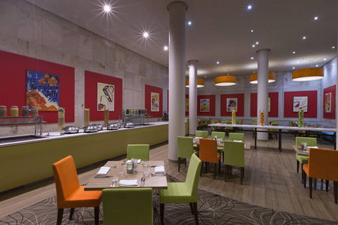 Four Points By Sheraton Perth - Accommodation ACT 2