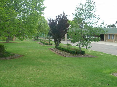 Golfview Motor Inn - Accommodation ACT 1