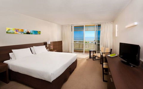 Holiday Inn Cairns Harbourside - Accommodation ACT 0