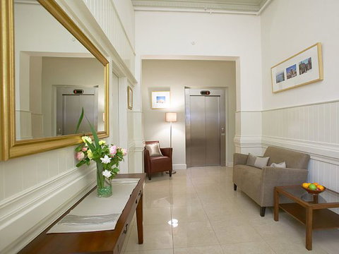 Hotel Sophia - Accommodation ACT 1