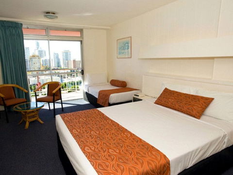 Islander Resort Hotel - Accommodation ACT 2