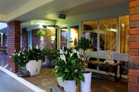 Matador Motor Inn - Accommodation ACT 12