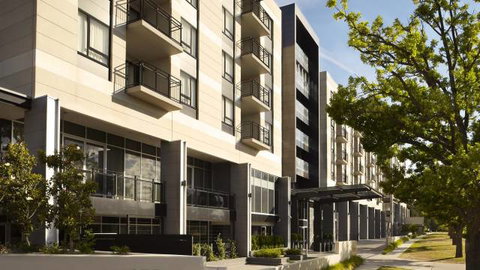 Hotel Realm - Accommodation ACT 3