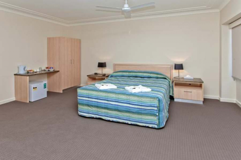 Ocean Beach Hotel - Accommodation ACT 43
