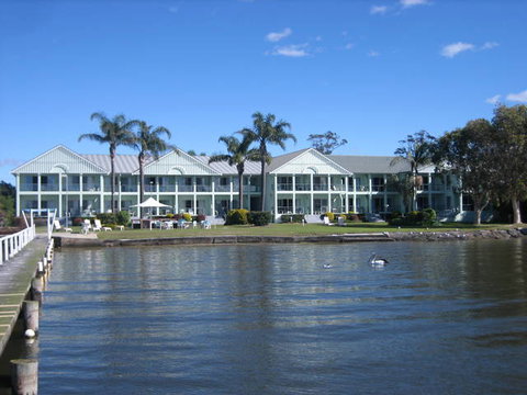 Moby Dick Waterfront Motel - Accommodation ACT 5