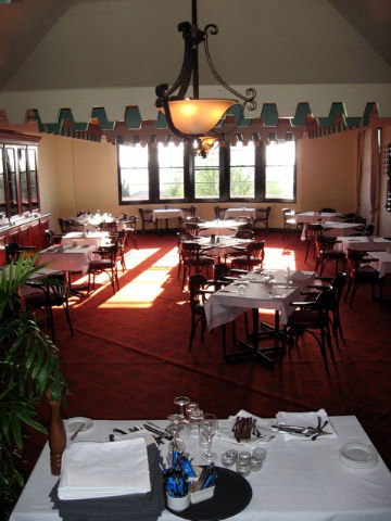 Monte Pio Motor Inn - Accommodation ACT 3