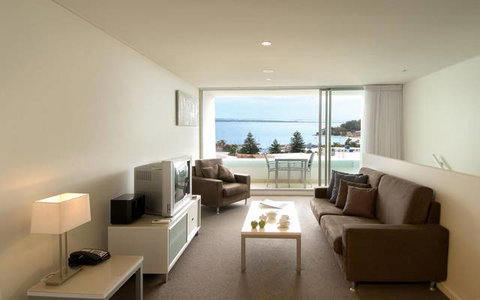 Oaks Lure - Accommodation ACT 3