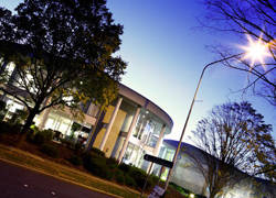 Premier Hotel & Apartments - Accommodation ACT 10