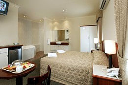 Quality Hotel Bayswater - Accommodation ACT 7