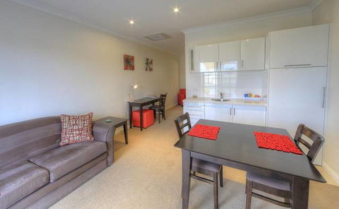 Red Earth Motel - Accommodation ACT 0
