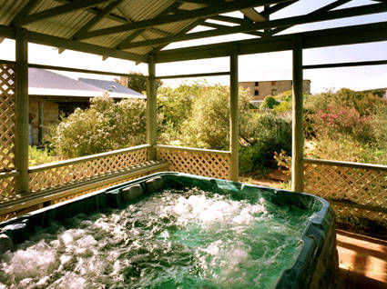Rock Of Ages Cottage B&B - Accommodation ACT 0