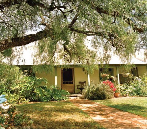 Rock Of Ages Cottage B&B - Accommodation ACT 2