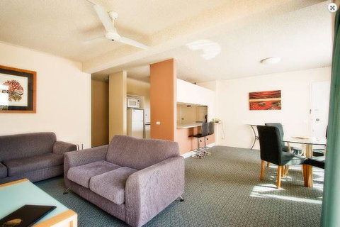 Sandcastles Holiday Apartments - Accommodation ACT 12