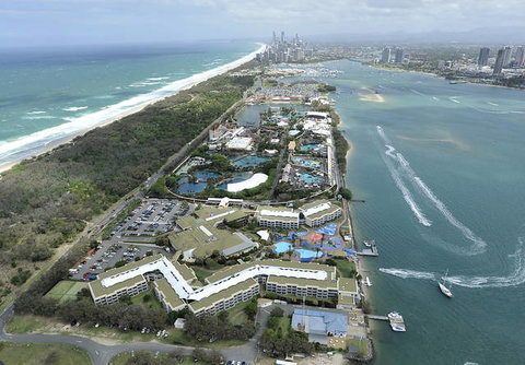 Sea World Resort & Water Park - Accommodation ACT 6