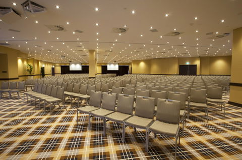 Rydges World Square - Accommodation ACT 1