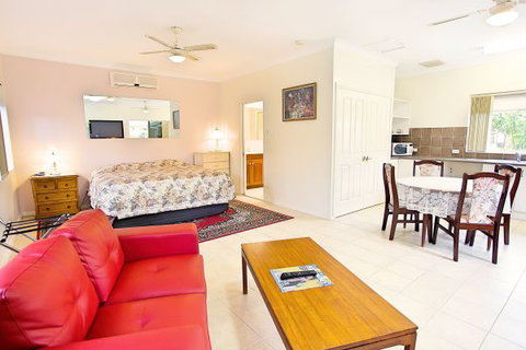 Bonville Lodge - Accommodation ACT 7