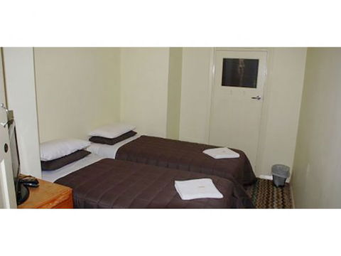 Capertee Royal Hotel - Accommodation ACT 6