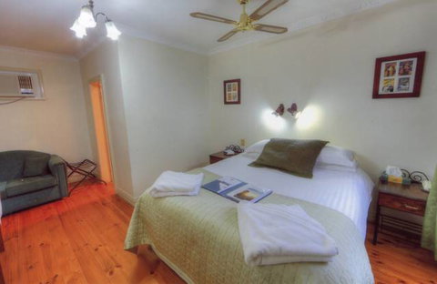 The Lodge Outback Motel - Accommodation ACT 3