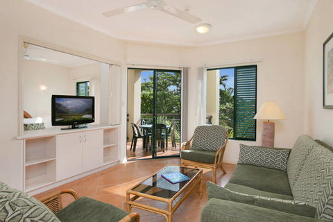Tropic Towers Apartments - Accommodation ACT 0
