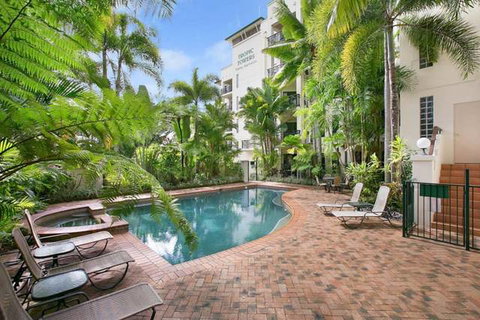 Tropic Towers Apartments - Accommodation ACT 6