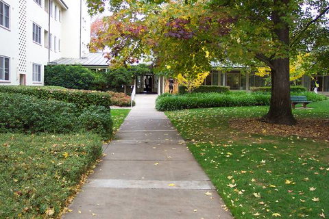 University House - Accommodation ACT 4