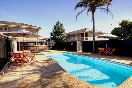 Winning Post Motor Inn - Accommodation ACT 2