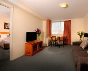 Assured Waterside Apartments - Accommodation ACT 2