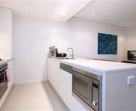 Absolute Waterfront Luxury Apartments - Accommodation ACT 4