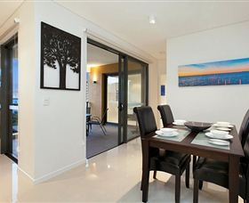 Absolute Waterfront Luxury Apartments - Accommodation ACT 6