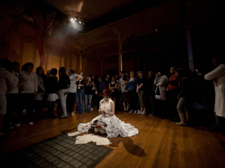 Zen Zen Zo Physical Theatre - Accommodation ACT 2