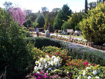 Abingdon Miniature Village - Accommodation ACT 3