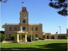 Discovering Historic Kadina Town Walk - Accommodation ACT 0