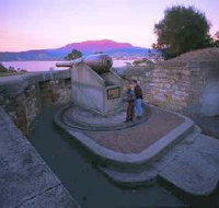 Kangaroo Bluff Historic Site - Accommodation ACT
