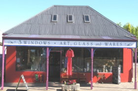 3 Windows Gallery - Accommodation ACT 0