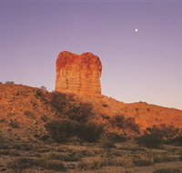 Chambers Pillar Historical Reserve - Accommodation ACT