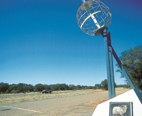 Tropic Of Capricorn Marker - Accommodation ACT 0