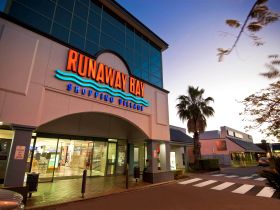 Runaway Bay Shopping Village - Accommodation ACT 0