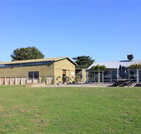 Train Trak Wines - Accommodation ACT