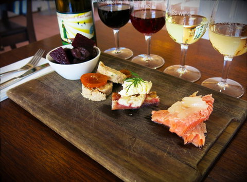 Fowles Wine - Accommodation ACT 1