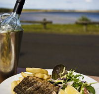 Hedys Restaurant at the Heads Hotel - Accommodation ACT