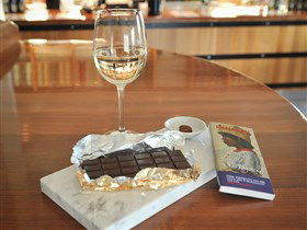 ChocoVino - Accommodation ACT 1