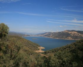 Burrinjuck Dam - Accommodation ACT 0