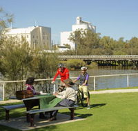 Avon River - Accommodation ACT