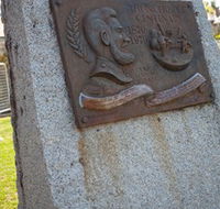 Thunderbolt's Statue and Constable Walker Memorial - Accommodation ACT