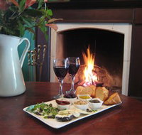 Ambermere Inn - EST 1845 - Accommodation ACT