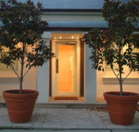 Australian Galleries - Roylston Street - Accommodation ACT