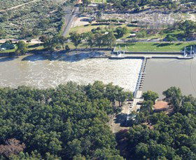Lock 10 And Weir - Accommodation ACT 2