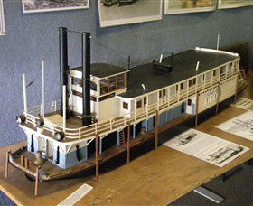 Wentworth Model Paddlesteamer Display - Accommodation ACT 2
